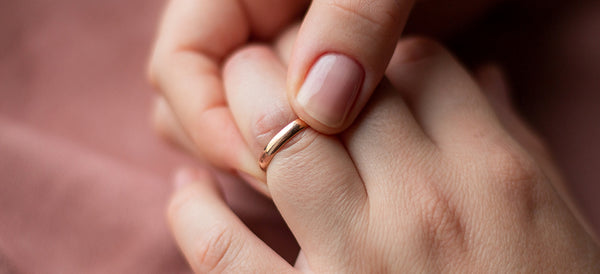 swollen finger with ring on it