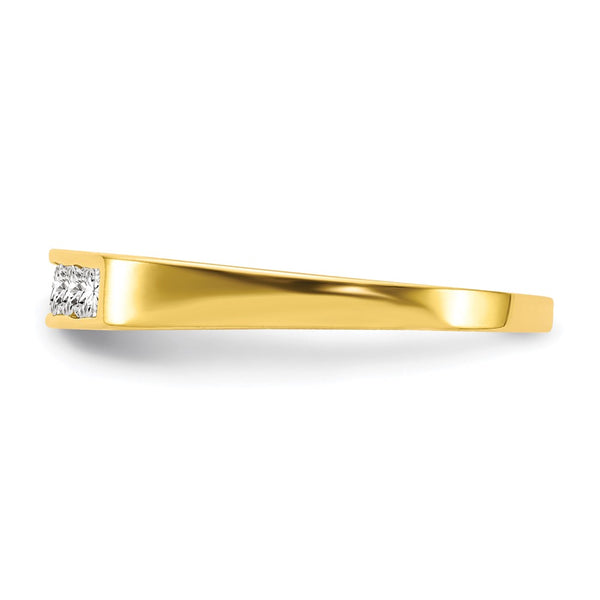 10KT Yellow Gold Cubic Zirconia Childrens Ring. Size 3