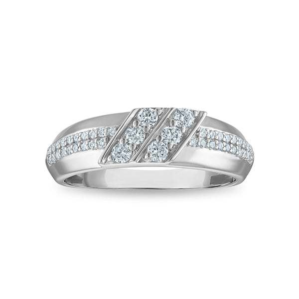 White Diamond Halo Ring in 925 Silver