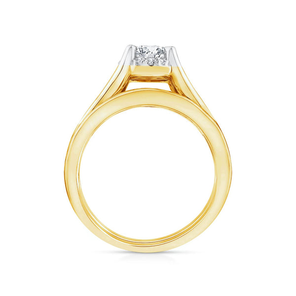 White Diamond Halo Ring in 10KT Gold