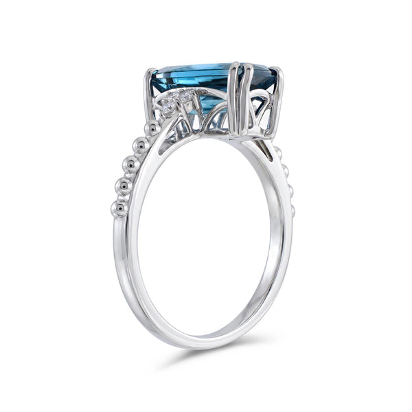 Blue London Blue Topaz Fashion Ring in 925 Silver