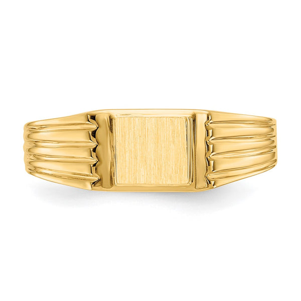 14KT Yellow Gold Signet Ring. Size 6