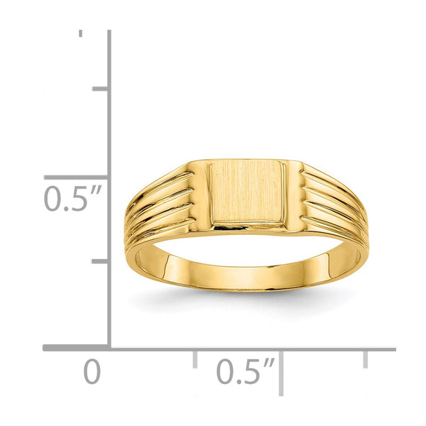 14KT Yellow Gold Signet Ring. Size 6