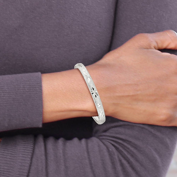 Sterling Silver 7.25-inch 6.5MM Diamond-cut Flexible Bangle Bracelet