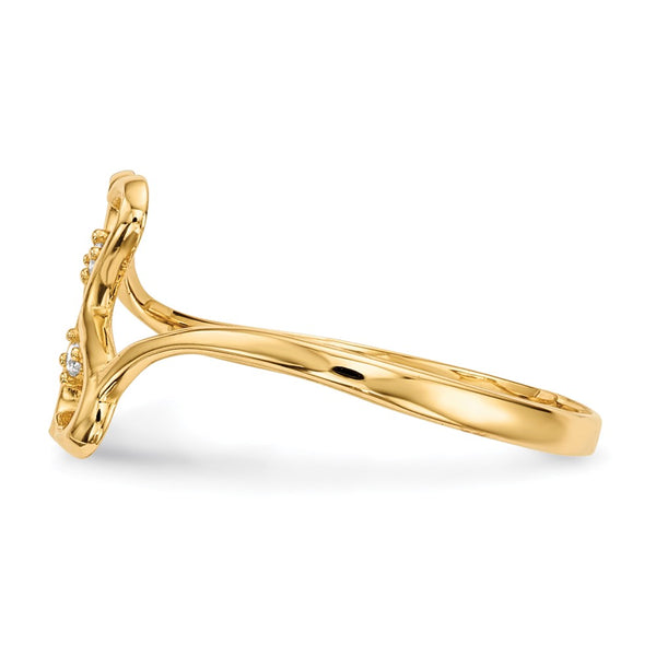 14KT Yellow Gold Cubic Zirconia Heart Ring. Size 7