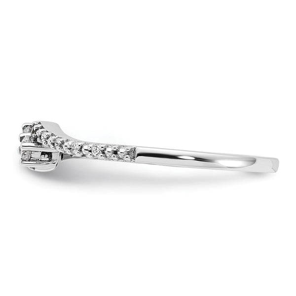 1/6 CTW Diamond Promise Ring in 14KT White Gold. Size 7
