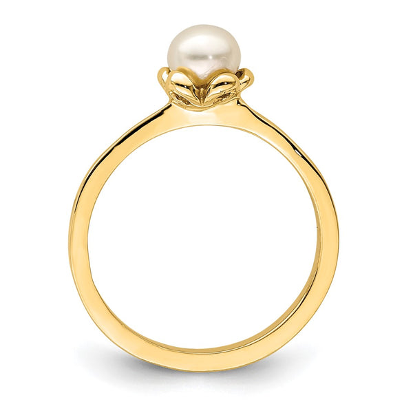 14KT Yellow Gold 4MM Pearl Childrens Flower Ring. Size 4