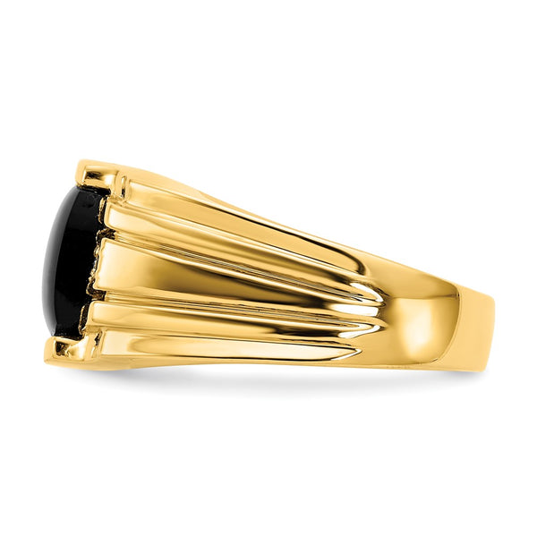14KT Yellow Gold 1/100 CTW 9.5MM Onyx Ring. Size 10