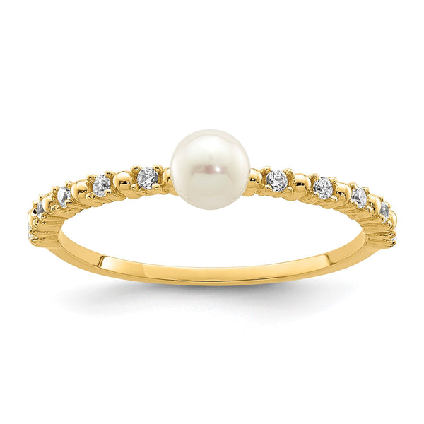 14KT Yellow Gold Pearl and Cubic Zirconia Ring; Size 4