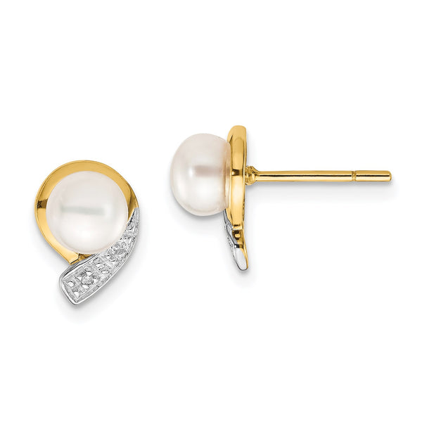 5.5MM Round Pearl and Diamond Stud Earrings in 14KT Yellow Gold